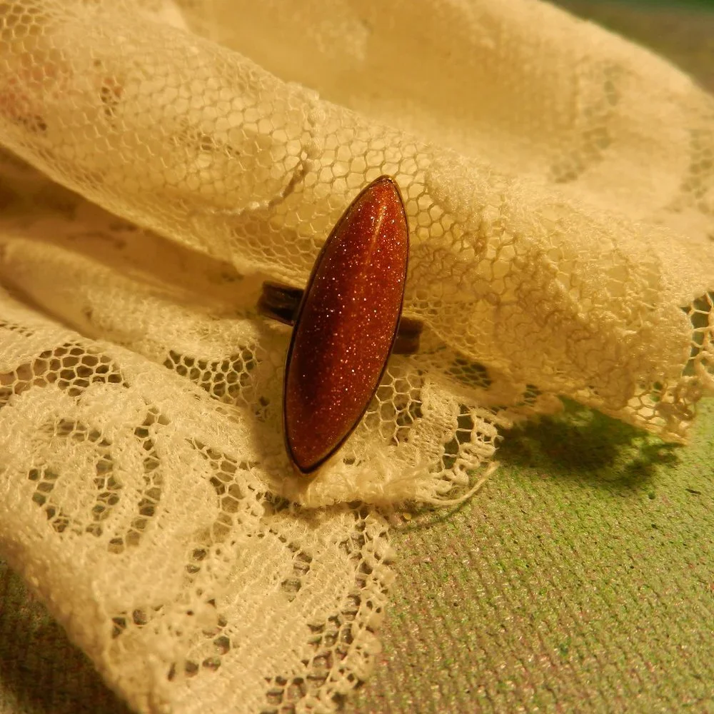 VTG 925 silver artisan ring garnety glittery inlay elongated boho red talon XS